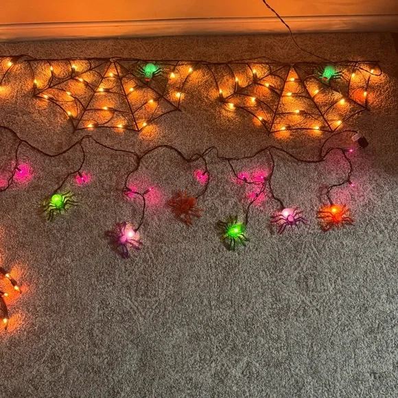 Halloween Light Up Spiderweb + Spider String Lights Bundle - Picture 7 of 7